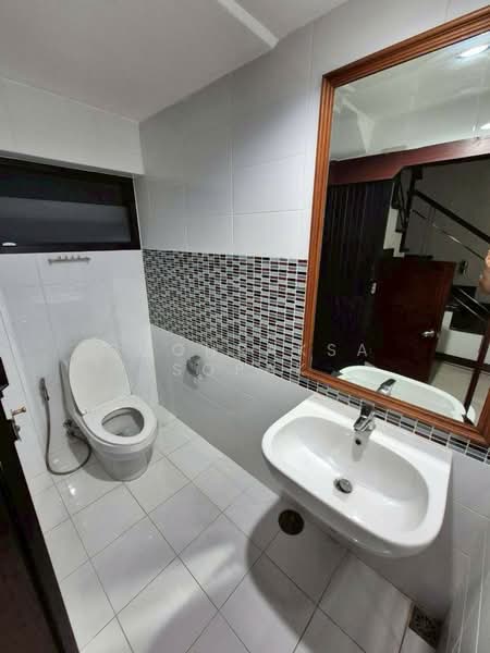 3-BR House, Bangkok, Samsen Nai, Phaya Thai, Bangkok, 3 Bedrooms, 200 sqm, Single Detached House For Rent, by Boonraksa Sopak, 500292902 - DDproperty.com