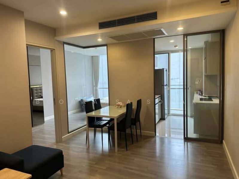 The Room Sathorn, Bangkok, 78 Pan Road, Silom, Bang Rak, Bangkok, 1 Bedroom, 40 sqm, Condo For Rent, by Boonraksa Sopak, 500292938 - DDproperty.com