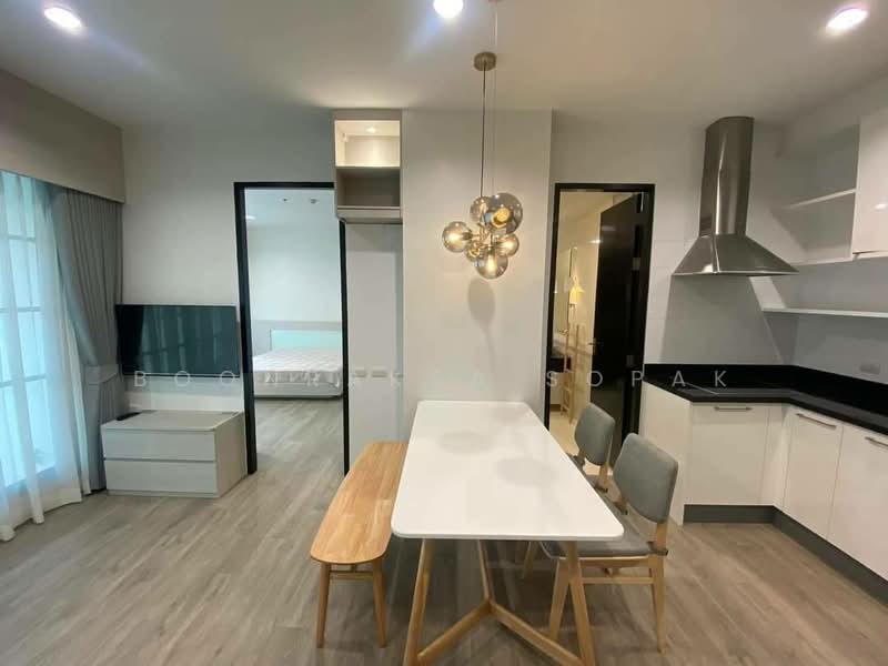 Baan Klang Krung Siam-Pathumwan, Bangkok, Petchburi Road, Thanon Phetchaburi, Ratchathewi, Bangkok, 1 Bedroom, 55 sqm, Condo For Rent, by Boonraksa Sopak, 500292946 - DDproperty.com
