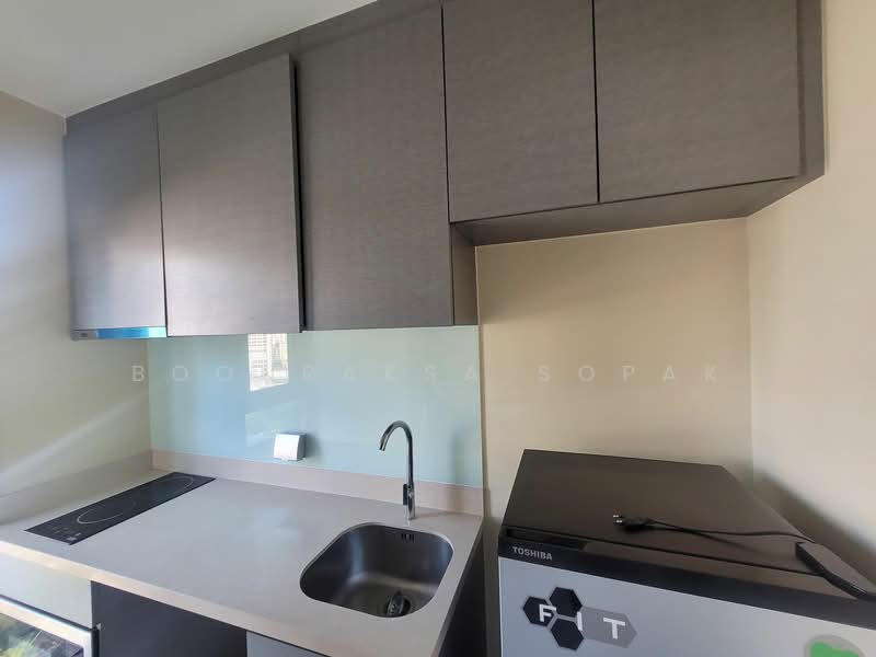 Rhythm Sukhumvit 36-38, Bangkok, 55 Soi Sukhumvit 36, Sukhumvit Road, Phra Kanong, Khlong Toei, Bangkok, 1 Bedroom, 34 sqm, Condo For Rent, by Boonraksa Sopak, 500292972 - DDproperty.com