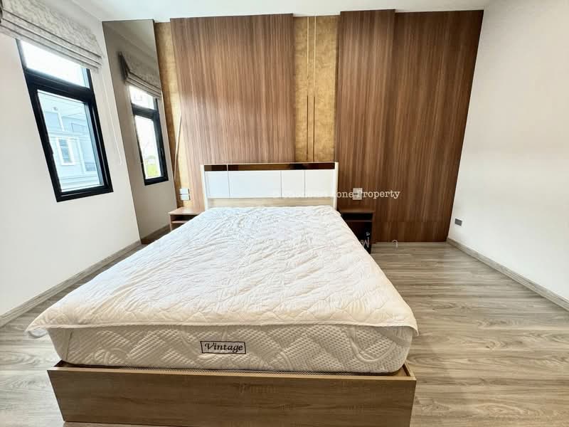 ให้เช่าบ้านใหม่สวยใจกลางศรีราชา ม.อีสวาน่า ศรีราชา, Chon Buri (Pattaya), Surasak, Si Racha, Chon Buri (Pattaya), 4 Bedrooms, 180 sqm, Semi-Detached House (Twin House) For Rent, by Dusit Saengfa, 500292987 - DDproperty.com
