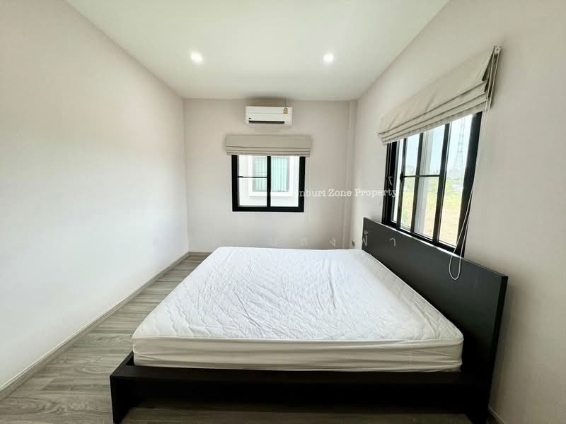 ให้เช่าบ้านใหม่สวยใจกลางศรีราชา ม.อีสวาน่า ศรีราชา, Chon Buri (Pattaya), Surasak, Si Racha, Chon Buri (Pattaya), 4 Bedrooms, 180 sqm, Semi-Detached House (Twin House) For Rent, by Dusit Saengfa, 500292987 - DDproperty.com