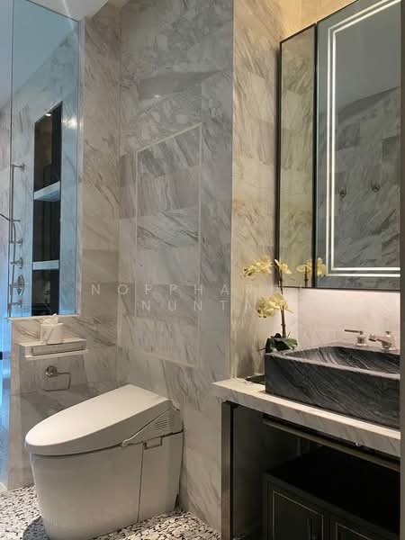 The Residences At Mandarin Oriental : เดอะ เรสซิเดนซ์ แอท แมนดาริน โอเรียนเต็ล, กรุงเทพ, 117 ถนนเจริญนคร, คลองต้นไทร, คลองสาน, กรุงเทพ, 224 ตร.ม., คอนโด ขาย, โดย Noppharuj Nunta, 500293011 - DDproperty.com