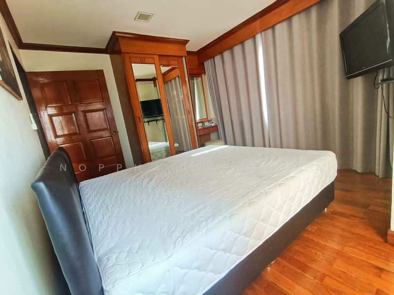 Witthayu Complex, Bangkok, 1673 New Petchaburi Road, Makkasan, Ratchathewi, Bangkok, 2 Bedrooms, 68 sqm, Condo For Rent, by Noppharuj Nunta, 500293103 - DDproperty.com