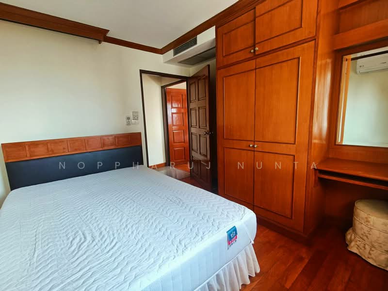 Witthayu Complex, Bangkok, 1673 New Petchaburi Road, Makkasan, Ratchathewi, Bangkok, 2 Bedrooms, 68 sqm, Condo For Rent, by Noppharuj Nunta, 500293103 - DDproperty.com