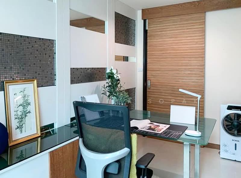 Sukhumvit Living Town, Bangkok, 299 Sukhumvit 21 Road, Khlongtoei Nua, Watthana, Bangkok, 2 Bedrooms, 63 sqm, Condo For Rent, by Boonraksa Sopak, 500293109 - DDproperty.com