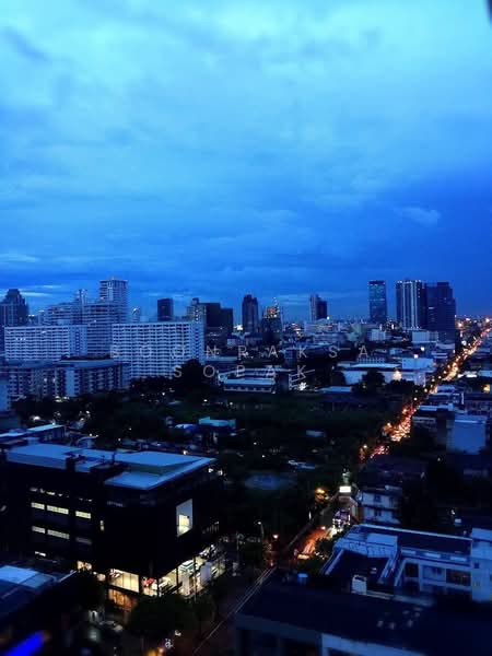 M Thonglor 10, Bangkok, 9 Soi Ekkamai 12, Ekkamai Road, Khlong Tan Nua, Watthana, Bangkok, 1 Bedroom, 30 sqm, Condo For Rent, by Boonraksa Sopak, 500293133 - DDproperty.com