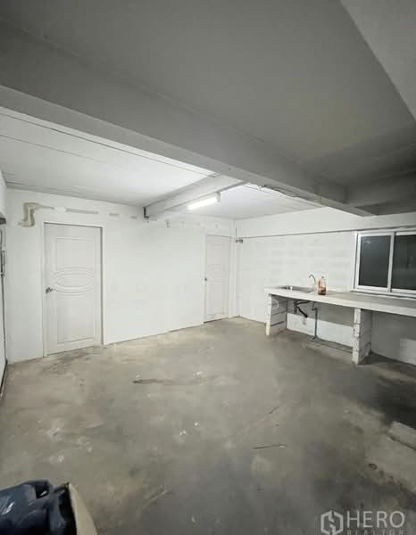 For Rent Warehouse 800 sqm in Lat Yao, Chatuchak, Bangkok HRE00725, กรุงเทพ, ลาดยาว, จตุจักร, กรุงเทพ, 800 ตร.ม., โกดัง-โรงงาน ให้เช่า, โดย Hero Realtor Co., Ltd., 500293376 - DDproperty.com