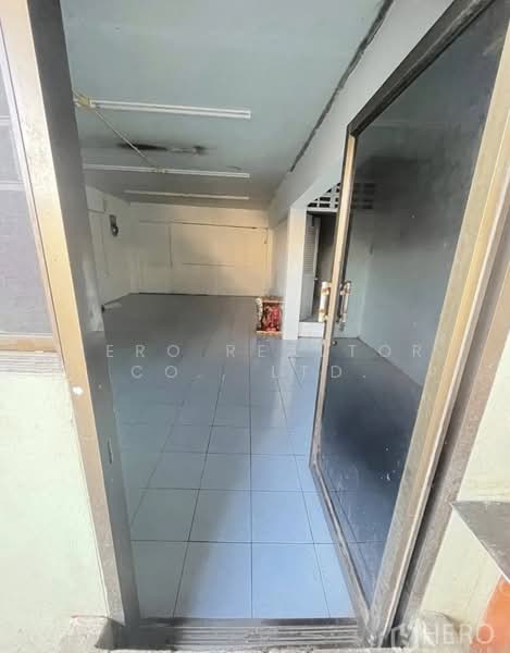 For Rent Warehouse 800 sqm in Lat Yao, Chatuchak, Bangkok HRE00725, กรุงเทพ, ลาดยาว, จตุจักร, กรุงเทพ, 800 ตร.ม., โกดัง-โรงงาน ให้เช่า, โดย Hero Realtor Co., Ltd., 500293376 - DDproperty.com