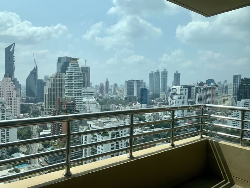 Baan Jamjuree, Bangkok, 42 Soi Sukhumvit 39, Khlong Tan Nua, Watthana, Bangkok, 3 Bedrooms, 197 sqm, Apartment For Rent, by Boonraksa Sopak, 500293385 - DDproperty.com