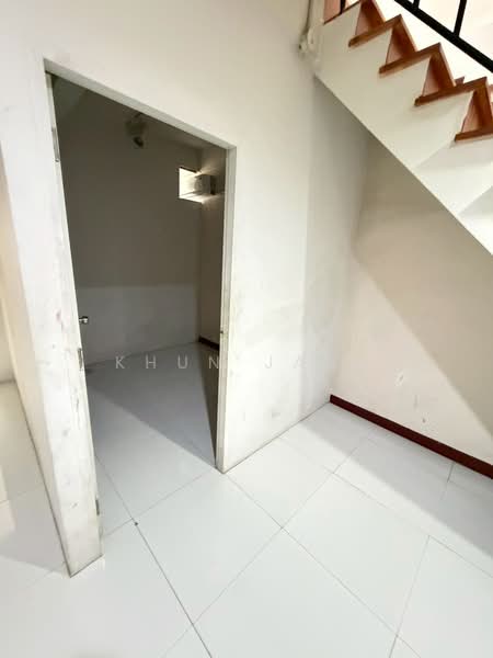 อาคารพาณิชย์ ให้เช่า ทำเลทอง ติดถนนสุขุมวิท (SPSJP328), กรุงเทพ, สุขุมวิท60/2, บางจาก, พระโขนง, กรุงเทพ, 200 ตร.ม., ตึกแถว-อาคารพาณิชย์ ให้เช่า, โดย Khun Jane, 500293390 - DDproperty.com