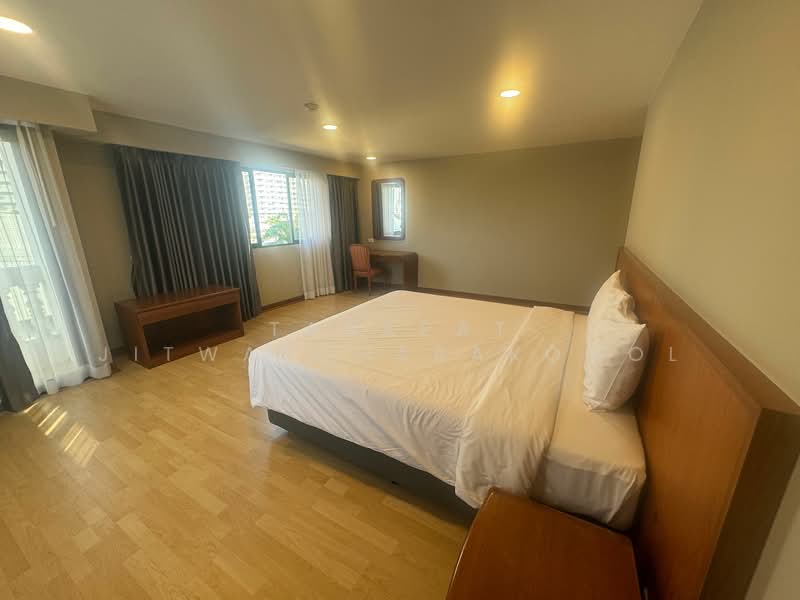 United Tower Thonglor, Bangkok, 333 Soi Thonglor 17, Khlong Tan Nua, Watthana, Bangkok, 2 Bedrooms, 130 sqm, Condo For Rent, by Tanapat Jitwatcharakomol, 500293420 - DDproperty.com
