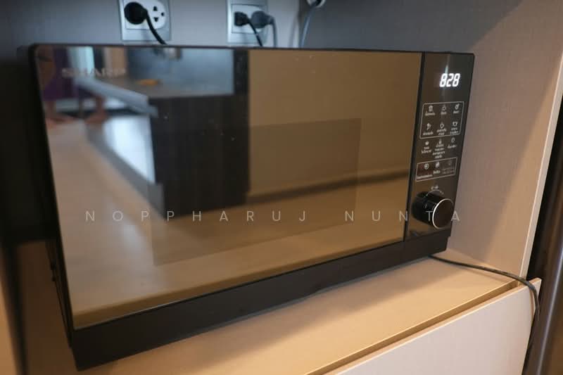 Life Sukhumvit 62, Bangkok, Soi Sukhumvit 62, Bang Chak, Phra Khanong, Bangkok, 1 Bedroom, 35 sqm, Condo For Rent, by Noppharuj Nunta, 500293421 - DDproperty.com
