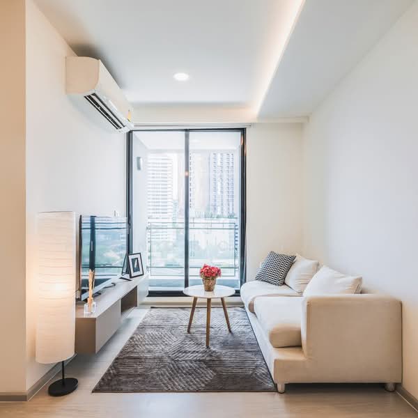Vtara Sukhumvit 36, Bangkok, 118 Soi Saen Sabai, Phra Kanong, Khlong Toei, Bangkok, 2 Bedrooms, 57 sqm, Condo For Rent, by Thongthai Piangsoonthron, 500293506 - DDproperty.com