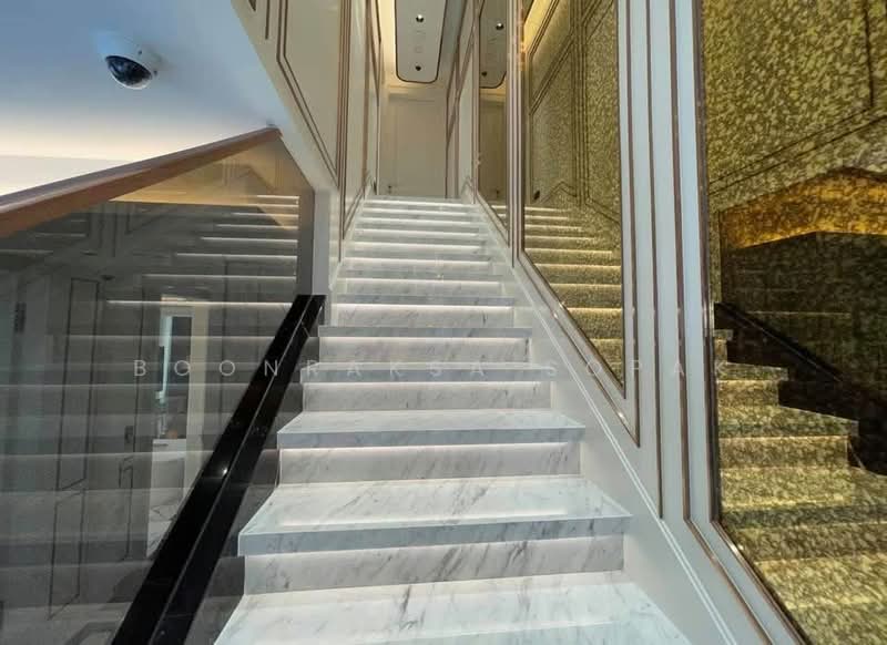 The Esse at Singha Complex, Bangkok, 1788 New Petchaburi Rd, Khlongtoei Nua, Watthana, Bangkok, 3 Bedrooms, 245 sqm, Condo For Rent, by Boonraksa Sopak, 500293585 - DDproperty.com