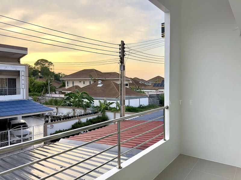 Townhouse for Sale East Pattaya Newly Renovated Move In Ready, Chon Buri (Pattaya), Bang Lamung, Bang Lamung (Pattaya), Chon Buri (Pattaya), 2 Bedrooms, 72 sqm, Townhouse For Sale, by PLC real estate, 500293614 - DDproperty.com