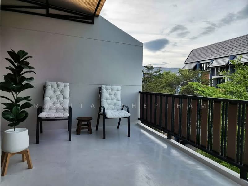 Areeya Mandarina Sukhumvit 77, Bangkok, Sukhumvit 77 Road (On Nut), Suan Luang, Suan Luang, Bangkok, 4 Bedrooms, 380 sqm, Townhouse For Rent, by Ramita  Theptham, 500293649 - DDproperty.com