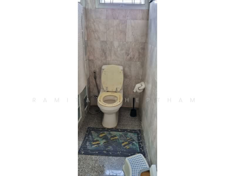 2-BR House, Bangkok, Lam Pla Tiew, Lat Krabang, Bangkok, 2 Bedrooms, 276 sqm, Single Detached House For Rent, by Ramita  Theptham, 500293668 - DDproperty.com