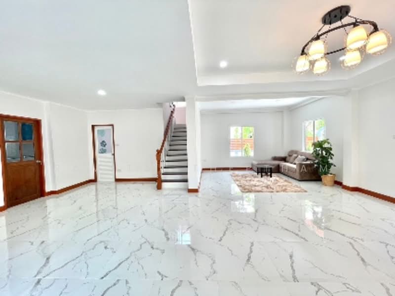 4-BR House, Bangkok, Saen Sab, Min Buri, Bangkok, 4 Bedrooms, 220 sqm, Single Detached House For Sale, by Ramita  Theptham, 500293706 - DDproperty.com