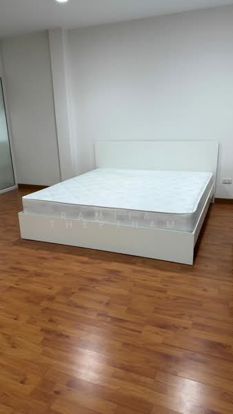 Baan Klang Muang S-Sense Onnuch-Wongwan, Bangkok, Lat Krabang Road, Lat Krabang, Lat Krabang, Bangkok, 3 Bedrooms, 180 sqm, Townhouse For Rent, by Ramita  Theptham, 500293747 - DDproperty.com