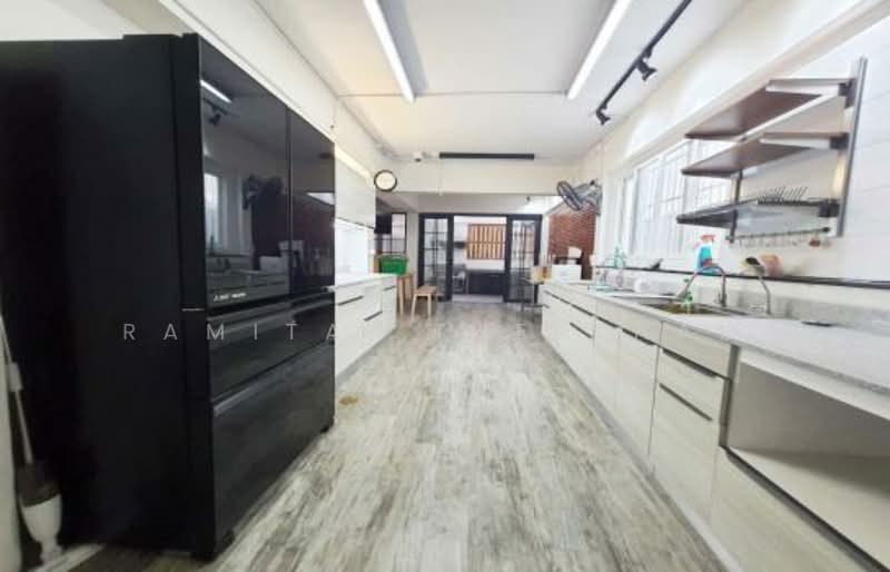 4-BR House, Bangkok, Lat Phrao, Lat Phrao, Bangkok, 4 Bedrooms, 500 sqm, Single Detached House For Sale, by Ramita  Theptham, 500293776 - DDproperty.com