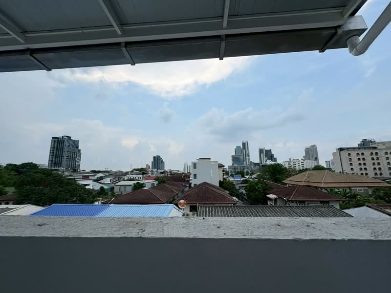 ทาวน์เฮ้าส์ อินทรามระ, Bangkok, อินทรามระ, Din Daeng, Din Daeng, Bangkok, 4 Bedrooms, 180 sqm, Townhouse For Rent, by Super B Estate Co., Ltd, 500293791 - DDproperty.com