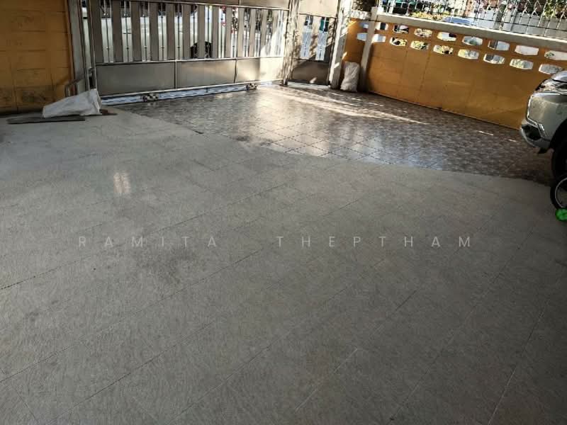 3-BR House, Bangkok, Saphan Song, Wang Thonglang, Bangkok, 3 Bedrooms, 300 sqm, Single Detached House For Sale, by Ramita  Theptham, 500293806 - DDproperty.com