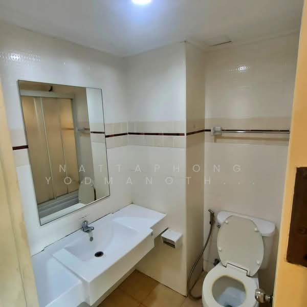 Lumpini Place Pinklao 2, Bangkok, 89 Boromarajonani Road, Arun Amarin, Bangkok Noi, Bangkok, Studio, 30 sqm, Condo For Rent, by NATTAPHONG Yodmanotham (K. Book), 500293846 - DDproperty.com