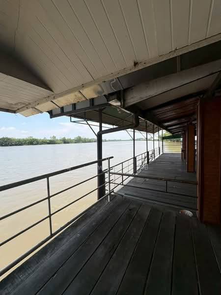 ขาย - ขายที่ดินติดแม่น้ำบางปะกงพร้อมแพขนาดใหญ่ใจกลางเมืองฉะเชิงเทรา, ฉะเชิงเทรา