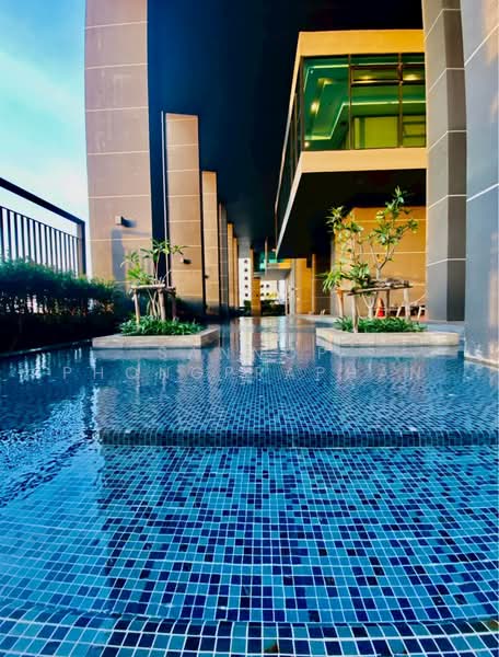 The Capital Ekamai-Thonglor, Bangkok, 2898 New Petchaburi Rd, Bang Kapi, Huai Khwang, Bangkok, 2 Bedrooms, 54 sqm, Condo For Sale, by Sannop Phongpraphan, 500293960 - DDproperty.com