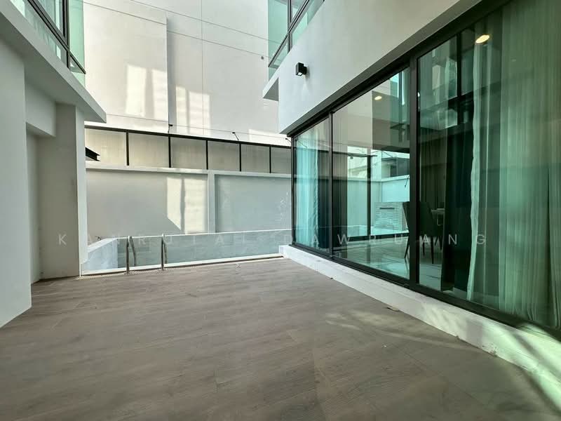 The Glamor Ekkamai – Praditmanutham, Bangkok, Soi Praditmanutham 8, Khlong Chaokhun Sing, Wang Thonglang, Bangkok, 3 Bedrooms, 412 sqm, Single Detached House For Sale, by Kanrutai Dawruang, 500294027 - DDproperty.com
