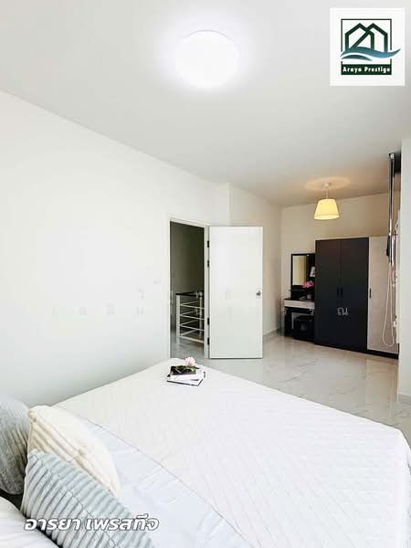 Baan Pruksa 86/2 Ladkrabang-Suvarnabhumi, Samut Prakan, Soi Ladkrabang 54, Ladkrabang Road, Srisa Chorakhe Noi, Bang Sao Thong, Samut Prakan, 3 Bedrooms, 84 sqm, Townhouse For Sale, by วิสุทธินี เฉลิมสินสุวรรณ, 500294141 - DDproperty.com