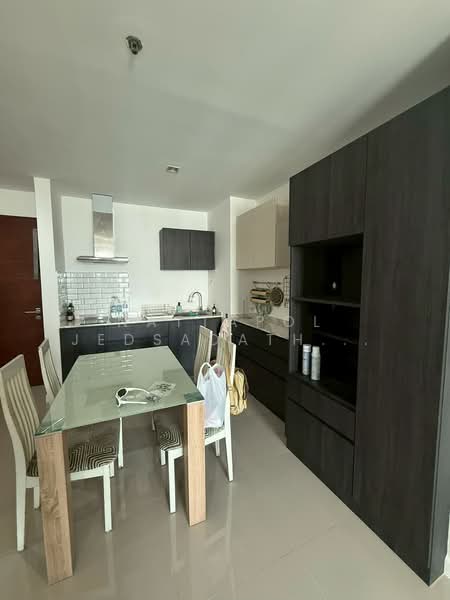 Sukhumvit City Resort, Bangkok, 51 Soi Sukhumvit 11, Khlongtoei Nua, Watthana, Bangkok, 2 Bedrooms, 80 sqm, Condo For Sale, by Nattapol Jedsadathitikul, 500294146 - DDproperty.com