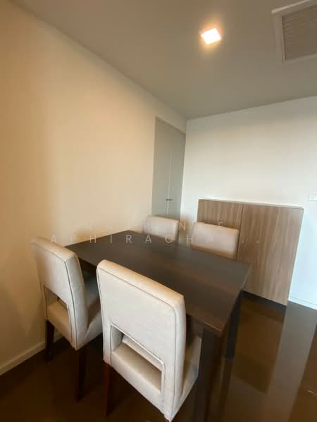 Focus Ploenchit, Bangkok, Soi Sukhumvit 2, Khlong Toei, Khlong Toei, Bangkok, 2 Bedrooms, 52 sqm, Condo For Sale, by Natrinee Aphirachatanon, 500294165 - DDproperty.com