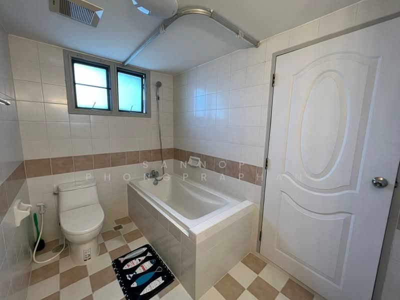 Baan Chan Condominium, Bangkok, Soi Thonglor 20, Thonglor Road, Khlong Tan Nua, Watthana, Bangkok, 3 Bedrooms, 160 sqm, Condo For Rent, by Sannop Phongpraphan, 500294173 - DDproperty.com