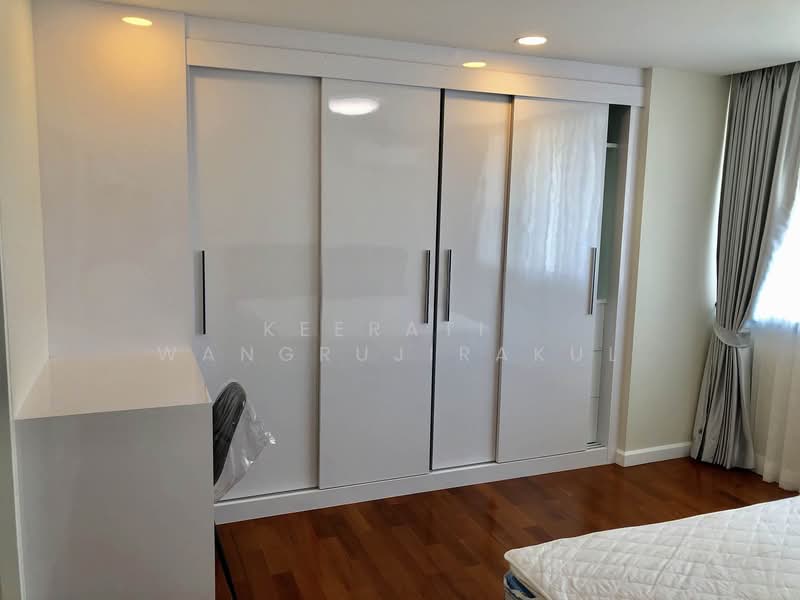 D.S. Tower 1 Sukhumvit 33, Bangkok, Soi Phrom Chit, Khlong Tan Nua, Watthana, Bangkok, 3 Bedrooms, 236 sqm, Condo For Sale, by Keerati  Wangrujirakul, 500294175 - DDproperty.com