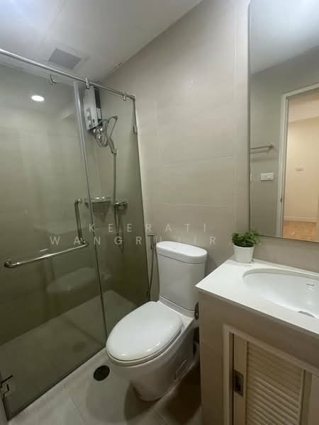 Top View Tower, Bangkok, Soi Sukhumvit 59, Khlong Tan Nua, Watthana, Bangkok, 2 Bedrooms, 76 sqm, Condo For Rent, by Keerati  Wangrujirakul, 500294197 - DDproperty.com