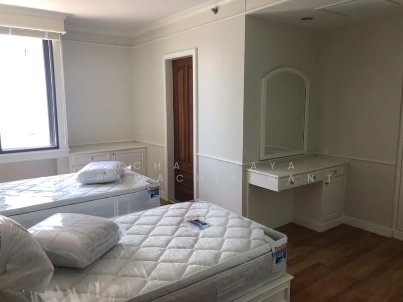 Las Colinas, Bangkok, Sukhumvit 21 Road, Khlongtoei Nua, Watthana, Bangkok, 2 Bedrooms, 186 sqm, Condo For Rent, by Suchatchaya Supawachiranant, 500294208 - DDproperty.com