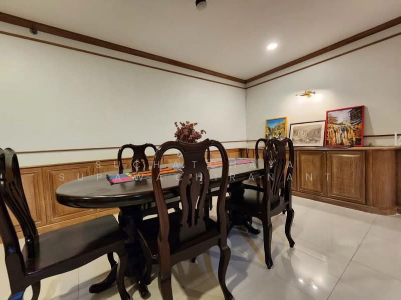 Las Colinas : ลาส โคลินาส, กรุงเทพ, ถนนสุขุมวิท 21, คลองเตยเหนือ, วัฒนา, กรุงเทพ, 186 ตร.ม., คอนโด ให้เช่า, โดย Suchatchaya Supawachiranant, 500294208 - DDproperty.com