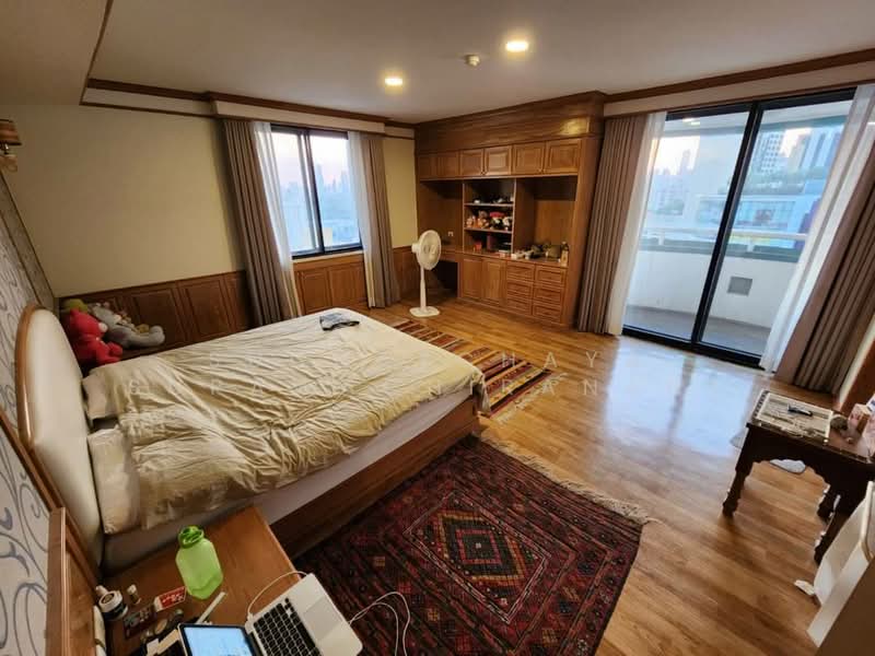Las Colinas, Bangkok, Sukhumvit 21 Road, Khlongtoei Nua, Watthana, Bangkok, 2 Bedrooms, 186 sqm, Condo For Rent, by Suchatchaya Supawachiranant, 500294208 - DDproperty.com