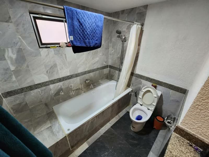 Las Colinas, Bangkok, Sukhumvit 21 Road, Khlongtoei Nua, Watthana, Bangkok, 2 Bedrooms, 186 sqm, Condo For Rent, by Suchatchaya Supawachiranant, 500294208 - DDproperty.com