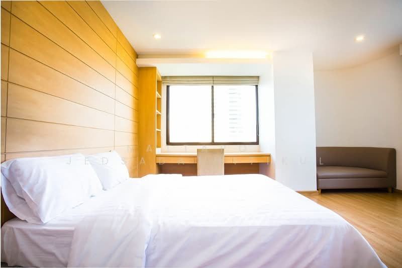 Charoenjai Place, Bangkok, 40 Soi Pridi Banomyong 31, Khlong Tan Nua, Watthana, Bangkok, 4 Bedrooms, 332 sqm, Apartment For Rent, by Nattapol Jedsadathitikul, 500294258 - DDproperty.com
