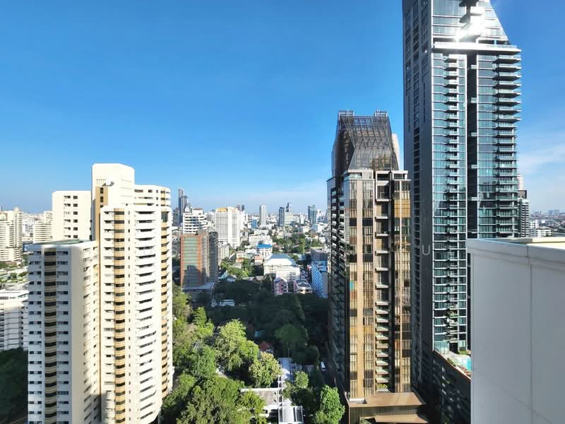 The Diplomat 39, Bangkok, 18 Soi Sukhumvit 39, Sukhumvit Road, Khlong Tan Nua, Watthana, Bangkok, 3 Bedrooms, 152 sqm, Condo For Rent, by Nattapol Jedsadathitikul, 500294268 - DDproperty.com