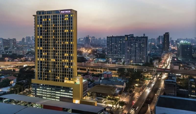 Metris Pattanakarn-Ekkamai, Bangkok, 486 Phatthanakan Road, Suan Luang, Suan Luang, Bangkok, 1 Bedroom, 31 sqm, Condo For Sale, by Natrinee Aphirachatanon, 500294318 - DDproperty.com