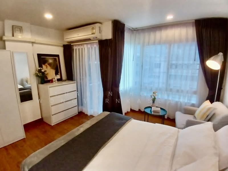 Surawong City Resort, Bangkok, Rama 4, Si Phraya, Bang Rak, Bangkok, 1 Bedroom, 35 sqm, Condo For Rent, by Thananthorn Wongvarnkaseam, 500294355 - DDproperty.com