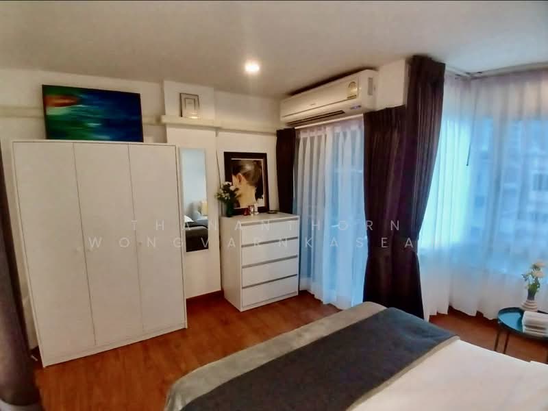 Surawong City Resort, Bangkok, Rama 4, Si Phraya, Bang Rak, Bangkok, 1 Bedroom, 35 sqm, Condo For Rent, by Thananthorn Wongvarnkaseam, 500294355 - DDproperty.com