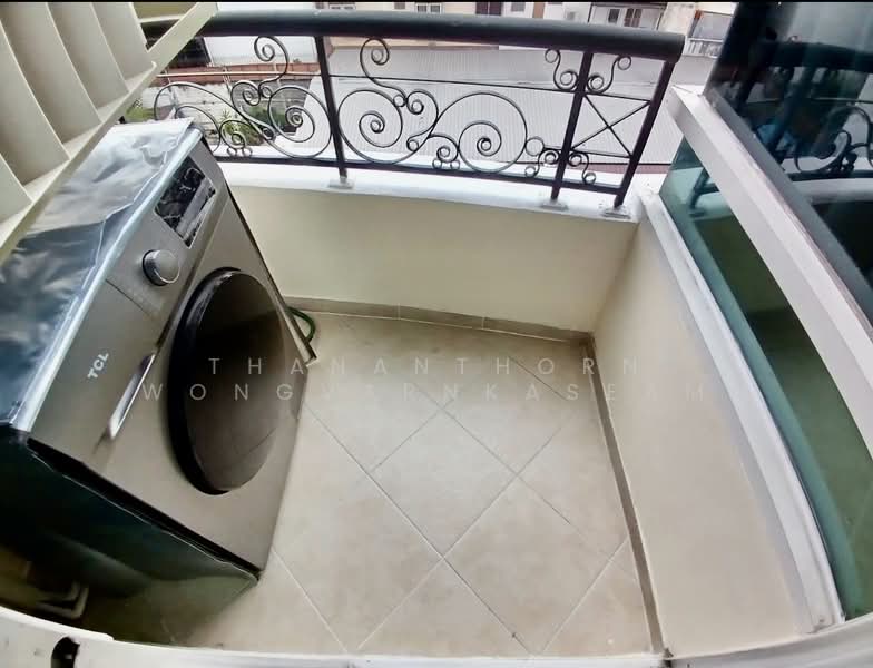 Surawong City Resort, Bangkok, Rama 4, Si Phraya, Bang Rak, Bangkok, 1 Bedroom, 35 sqm, Condo For Rent, by Thananthorn Wongvarnkaseam, 500294355 - DDproperty.com