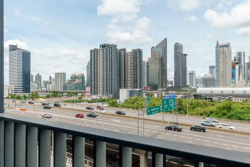 Life Asoke Hype, Bangkok, 339 Chaturathit Rd, Makkasan, Ratchathewi, Bangkok, 2 Bedrooms, 62 sqm, Condo For Rent, by Peeraphong Jamsai, 500294358 - DDproperty.com