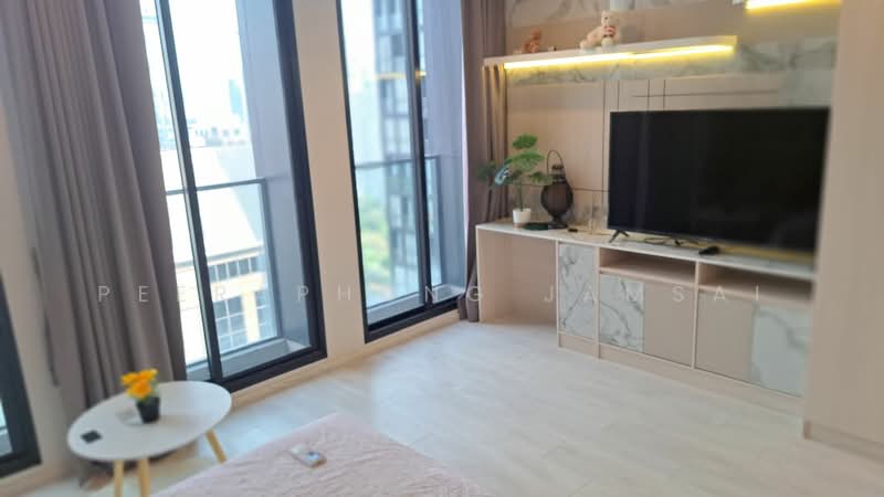 Noble Ploenchit, Bangkok, 1035 Ploenchit  Road, Lumphini, Pathum Wan, Bangkok, 1 Bedroom, 45 sqm, Condo For Rent, by Peeraphong Jamsai, 500294378 - DDproperty.com
