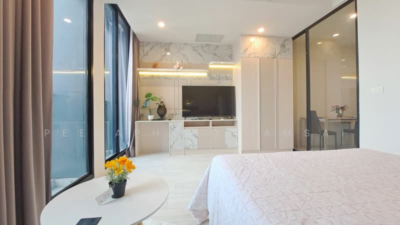 Noble Ploenchit, Bangkok, 1035 Ploenchit  Road, Lumphini, Pathum Wan, Bangkok, 1 Bedroom, 45 sqm, Condo For Rent, by Peeraphong Jamsai, 500294378 - DDproperty.com
